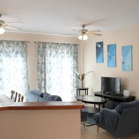 Paradise Gardens Apartment *