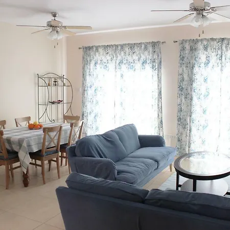 Paradise Gardens Apartment